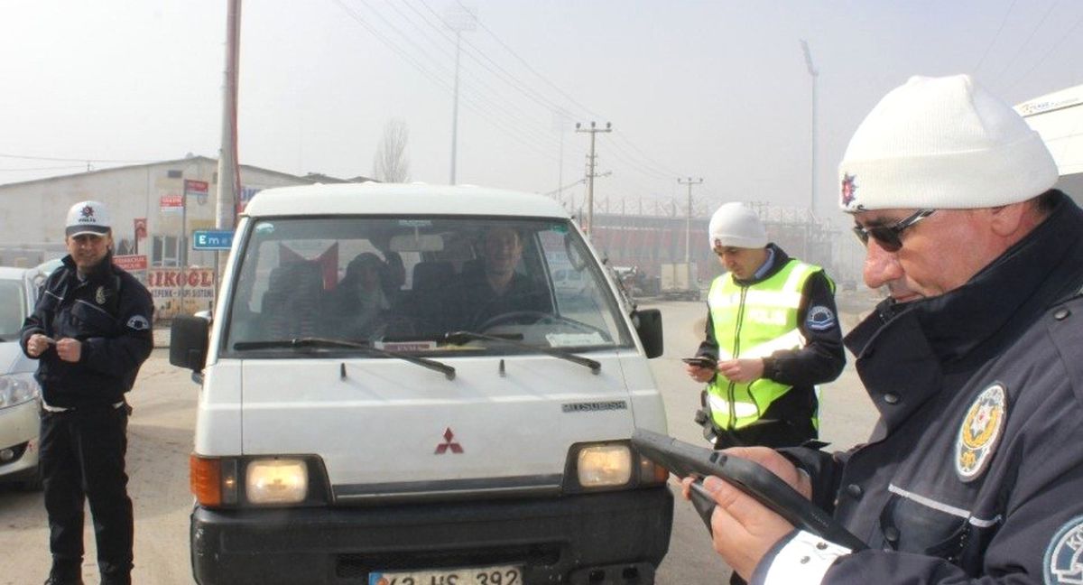 Trafik Polislerinden Sıkı Denetim