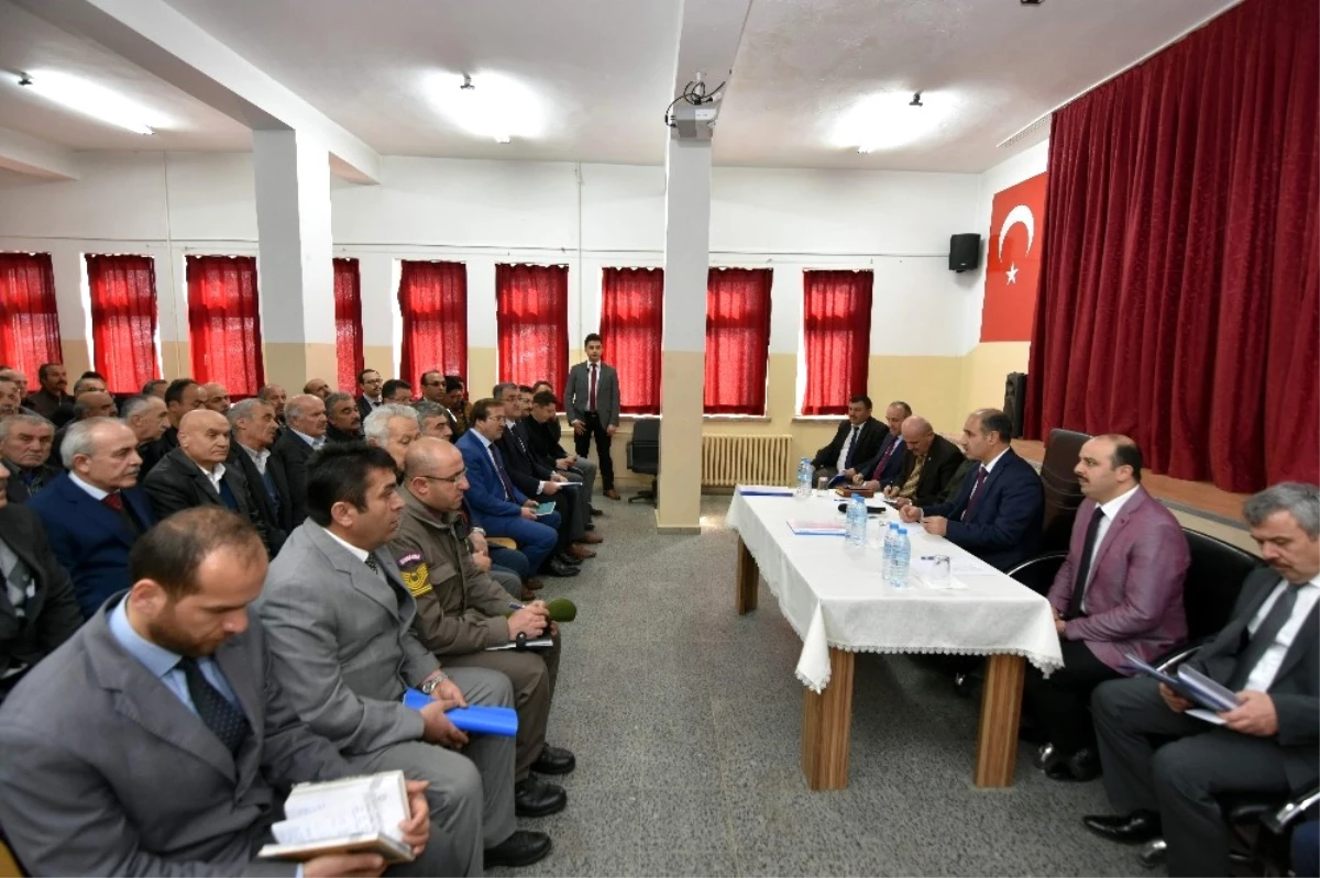 Vali Aktaş, Ovacık\'ta Halk Günü Toplantısı Yaptı