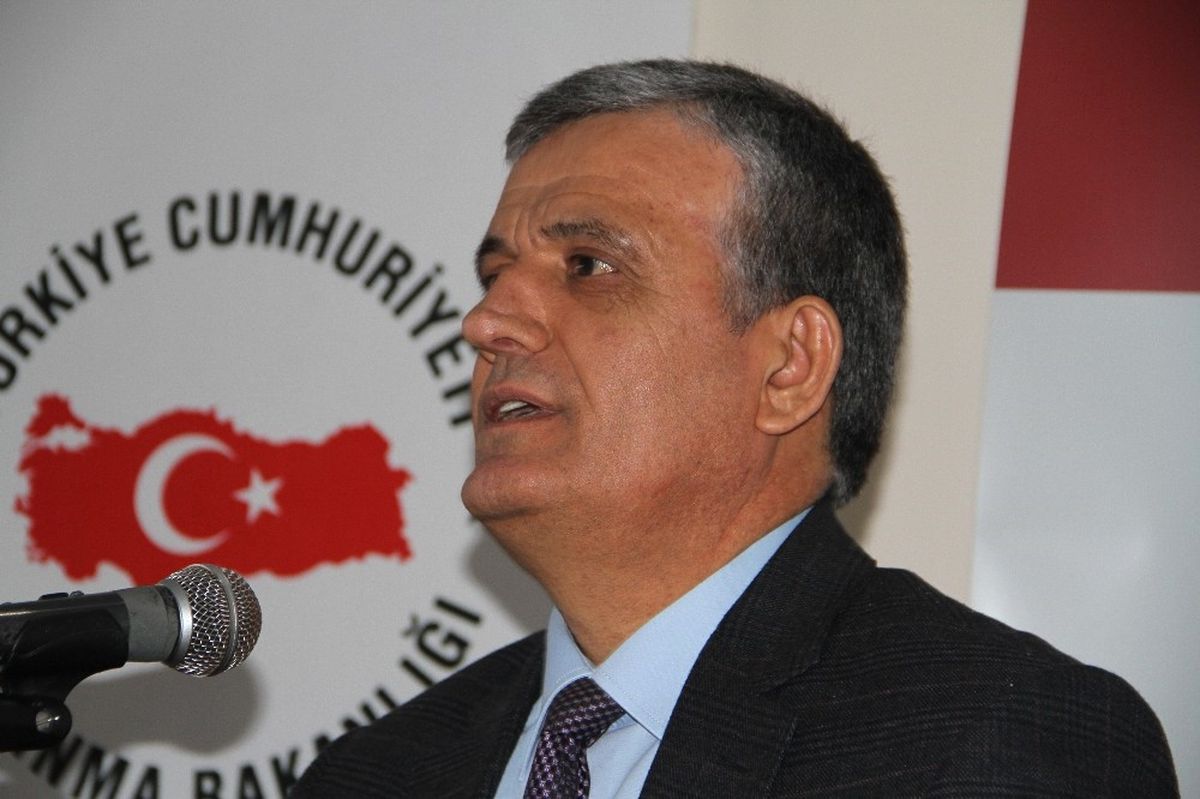 Vali\'den \'Kurtuluş\' Günü Mesajı