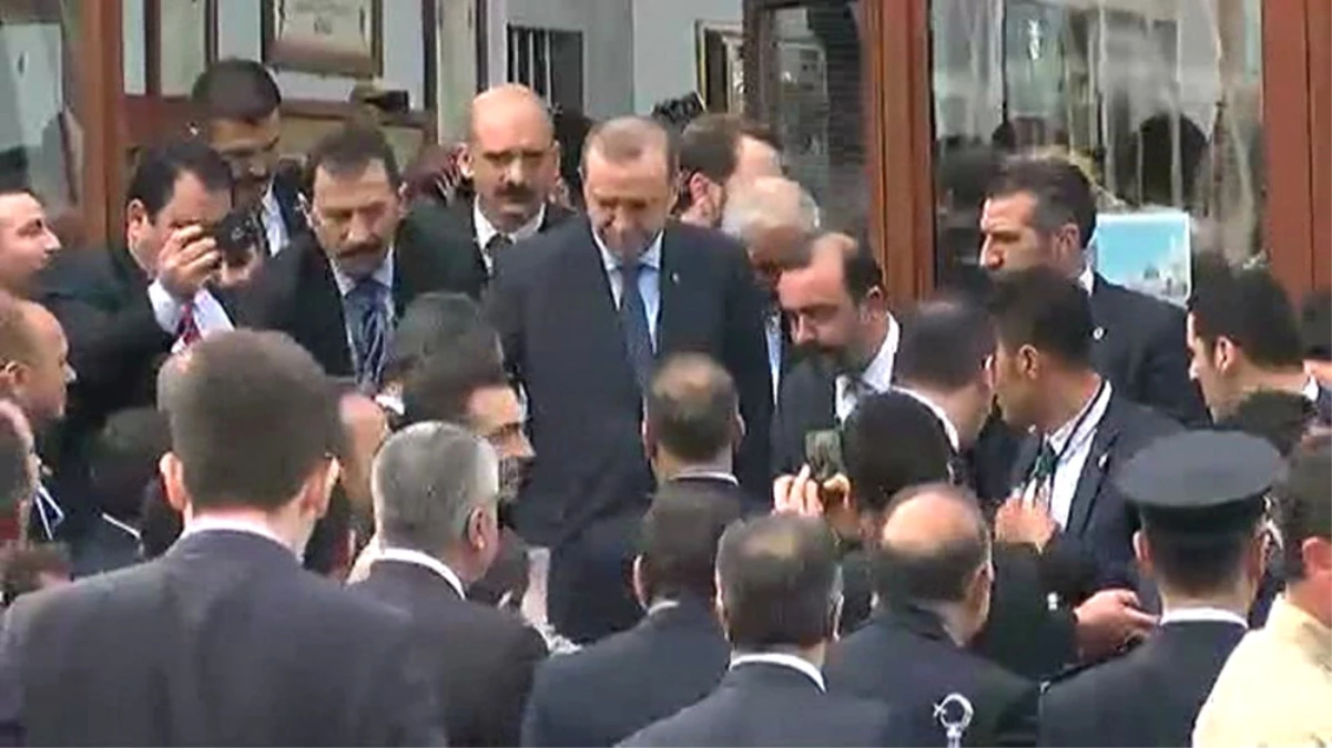 Cumhurbaşkanı Erdoğan Cuma Namazını Manisa\'da Kıldı