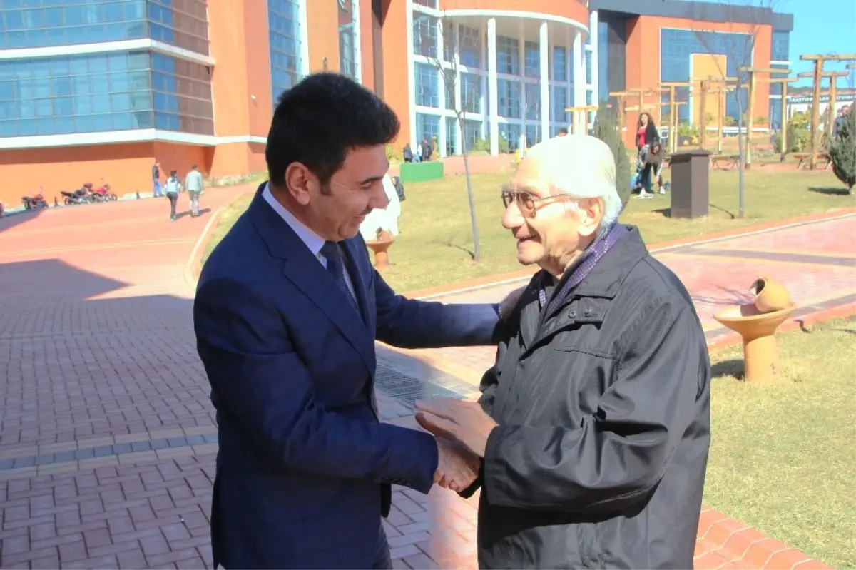 Devlet Sanatçısı Prof. Dr. Alaeddin Yavaşça, 7 Aralık Üniversitesini Ziyaret Etti