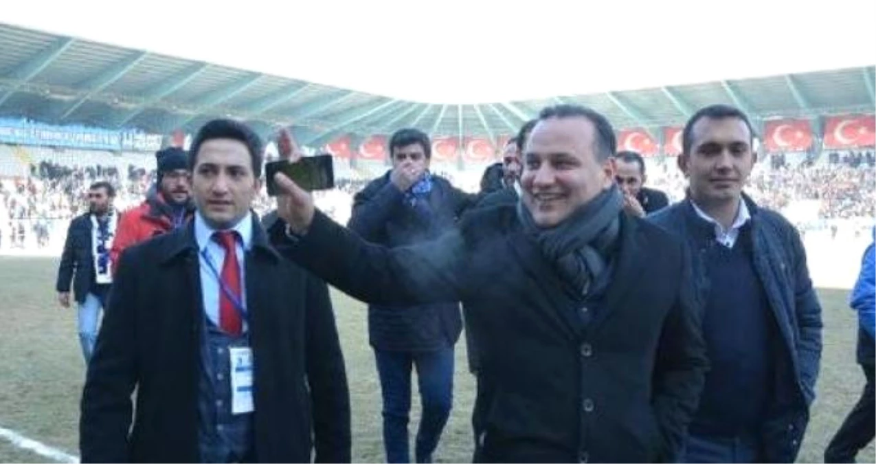 Erzurumspor Başkanı: Süper Lig\'e Çıkarsak Ronaldinho\'yu Getireceğim