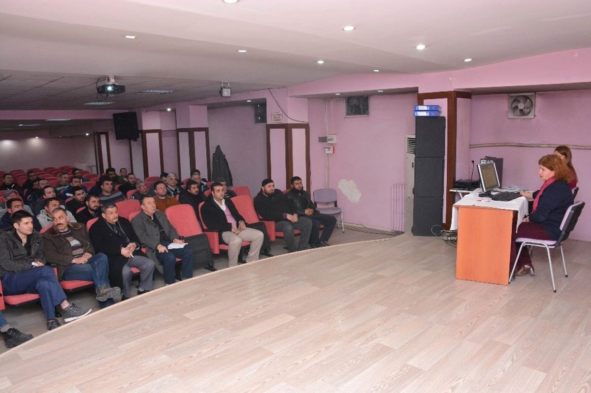 Ev ve Süs Hayvanları Satışı Yapan İş Yeri Sahiplerine Eğitim Semineri