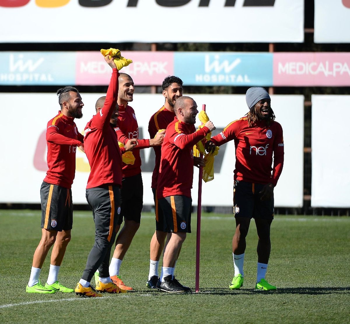 Galatasaray\'da Derbi Hazırlıkları Sürüyor
