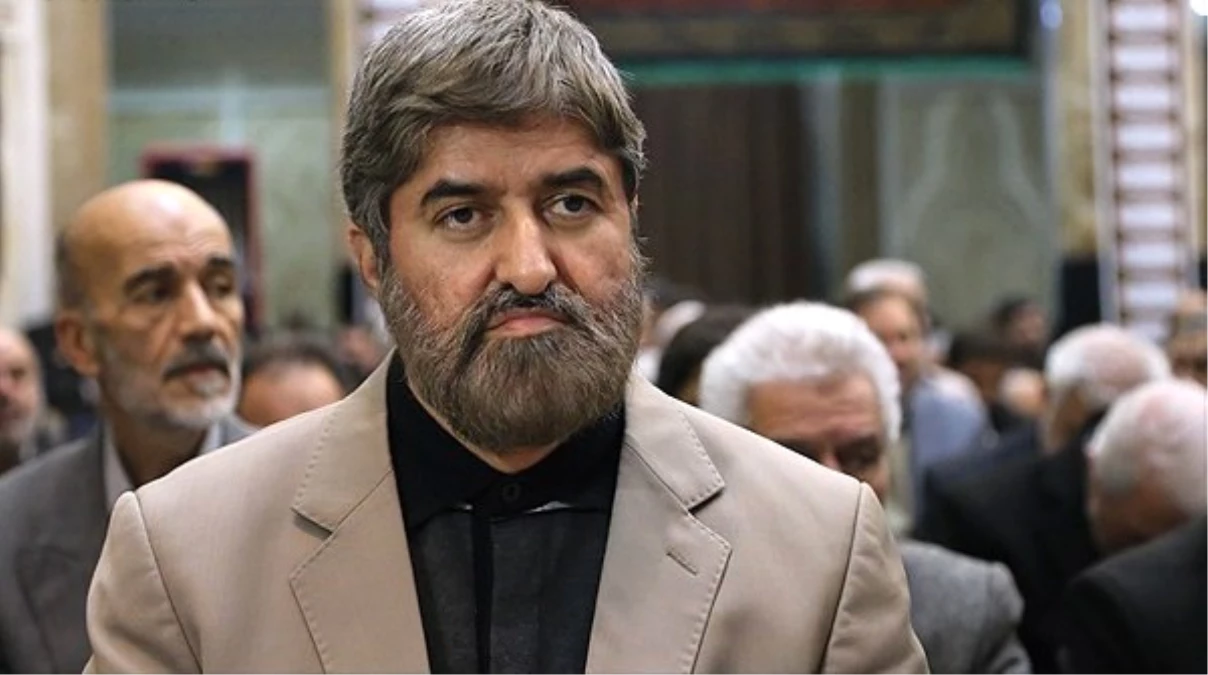 İranlı Siyasetçiden Yönetime "Anayasaya Aykırı Davranma" Eleştirisi