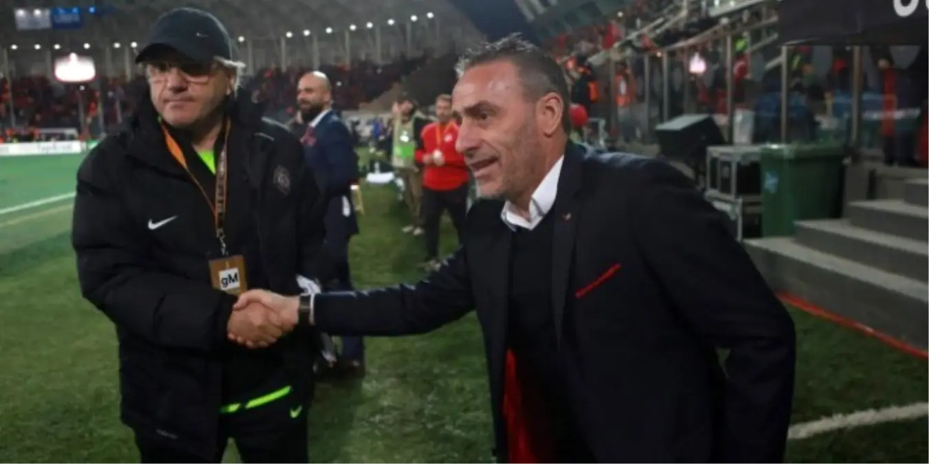 Paulo Bento Beşiktaş\'tan Çekiniyor!