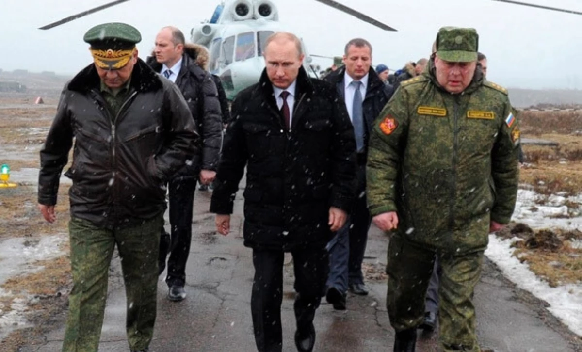 Putin\'den Olay Yaratacak Açıklama: Suriye\'de Militanları Silah Zoruyla Görüşmelere Getirdik