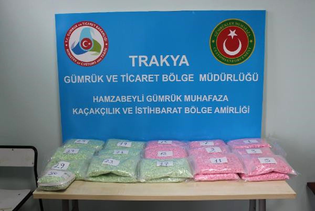 Türkiye\'ye 145 Bin Uyuşturucu Hap Sokarken Yakalandı