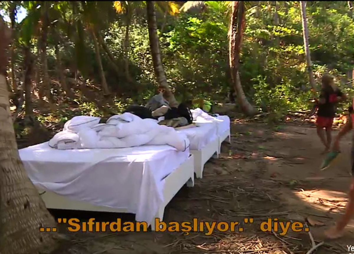 Survivor\'da Ünlüler, Ceza Oyununda Yenilince Barakasız Kaldı