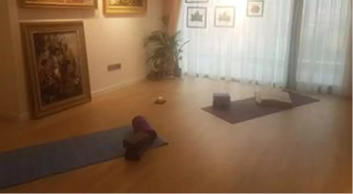 Yoga Dersi