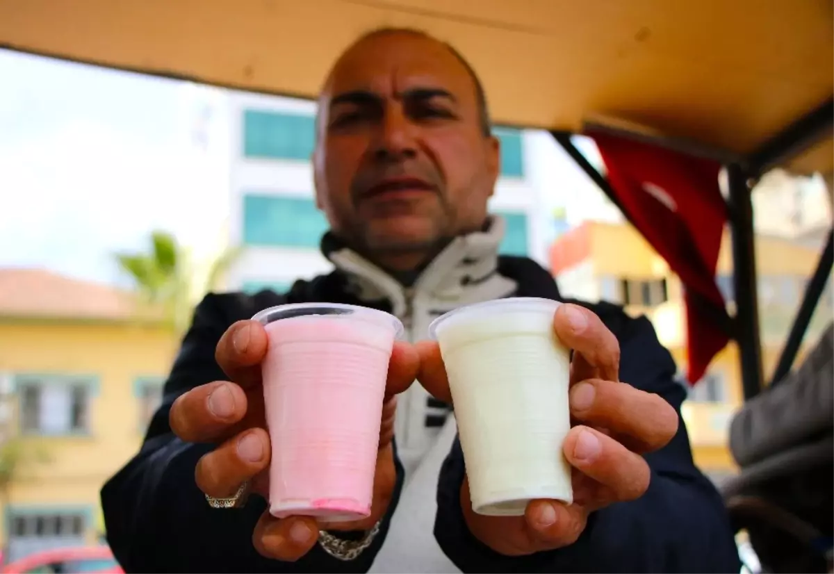 Babaanne Tarifiyle Sattığı Acılı Ayran Yoğun İlgi Görüyor