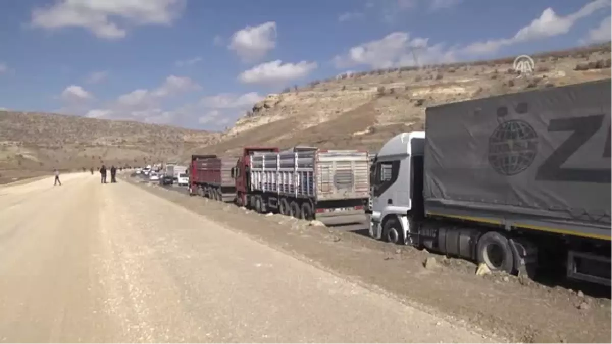 Askeri Aracın Geçişi Sırasında Patlama