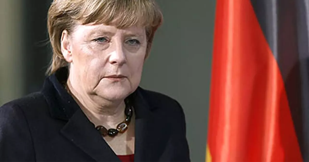 Merkel Mecklenburg-Vorpommern Eyaletinden Birinci Sıra Adayı