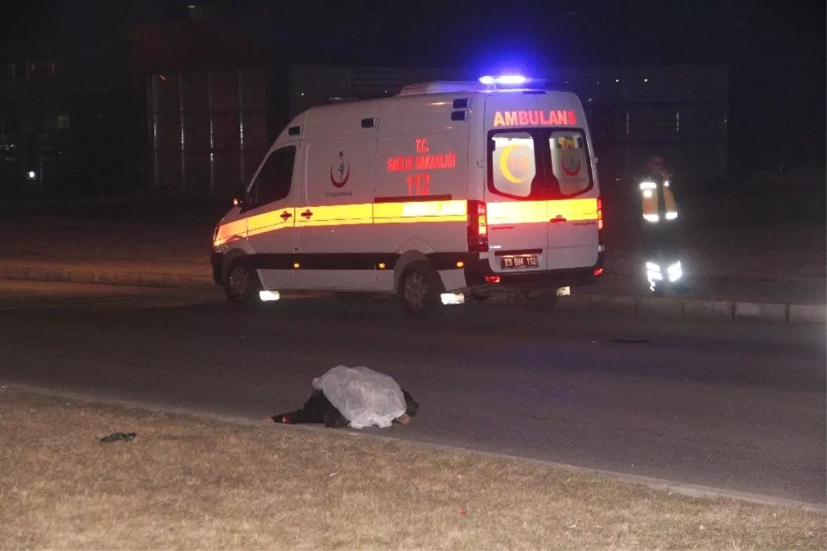 Minibüsün Çarptığı Babaanne Öldü, Torunu Ağır Yaralandı