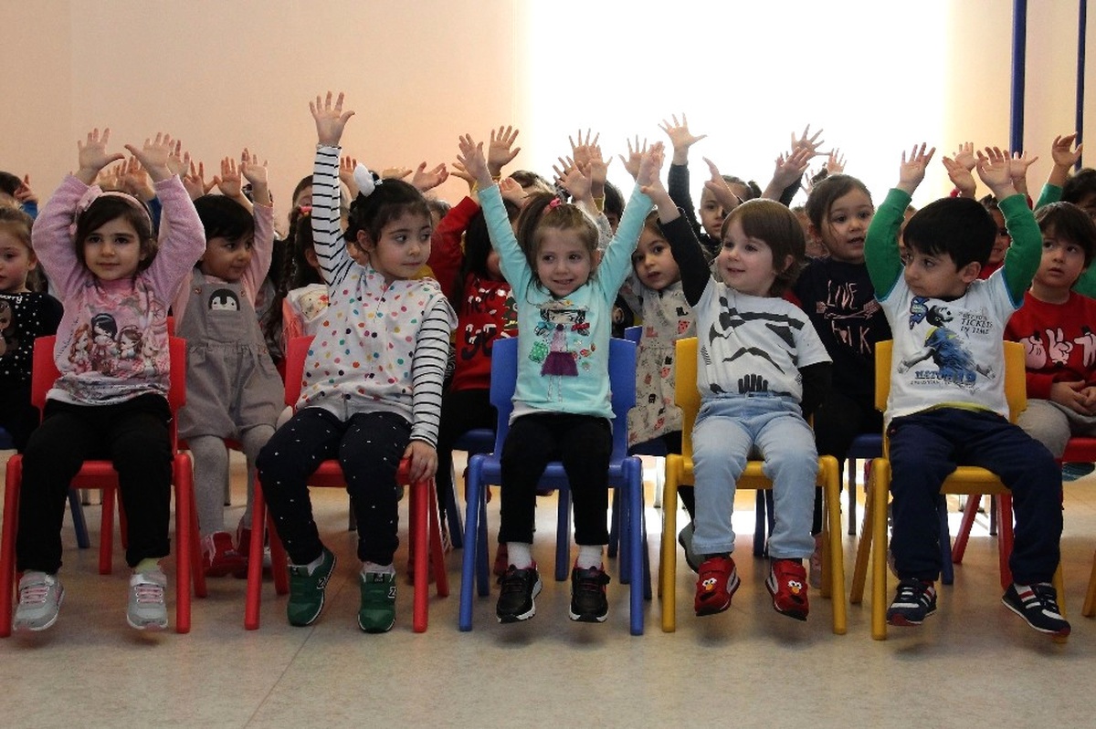 Minikler Togan Özliyen\'in 27. Yaşını Kutladı