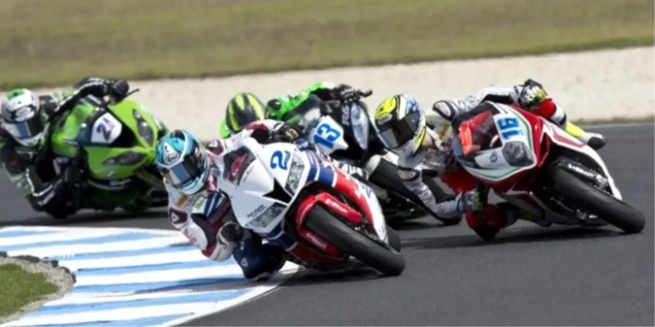 Supersport\'ta Pole Pozisyonu Jocobsen\'in