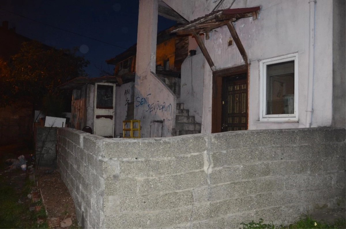 Zonguldak\'ta Kendisinden Haber Alınamayan Bir Kişi Evinde Ölü Bulundu