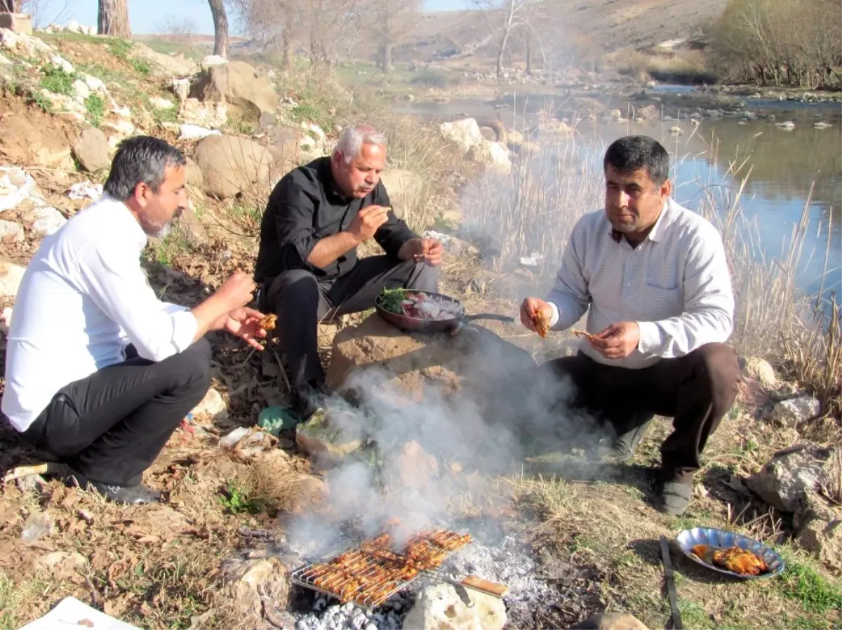 Araban\'da Piknik Sezonu Erken Başladı