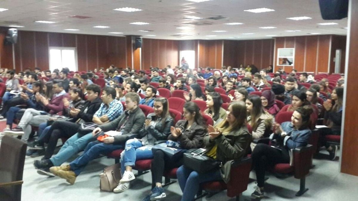 Didim\'de Kariyer Günleri Semineri Düzenlendi