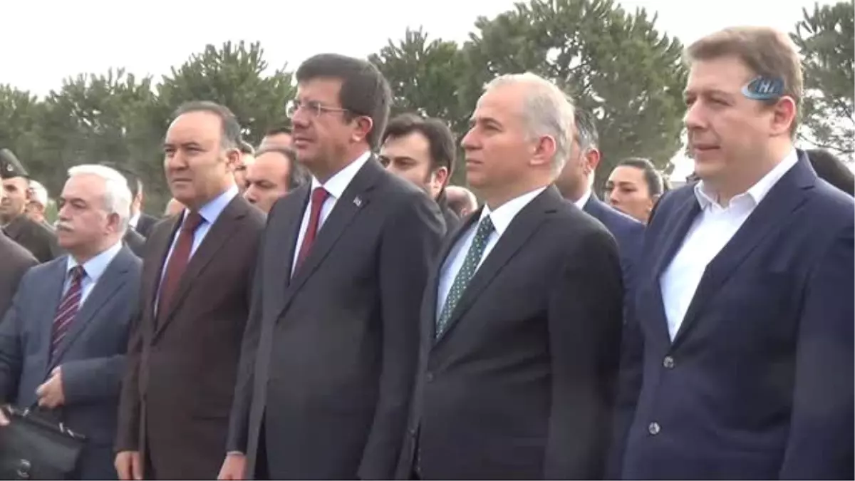 Ekonomi Bakanı Nihat Zeybekci: "Türkiye\'nin Kimseden Demokrasiyi, İnsan Hakları, Hukukun...