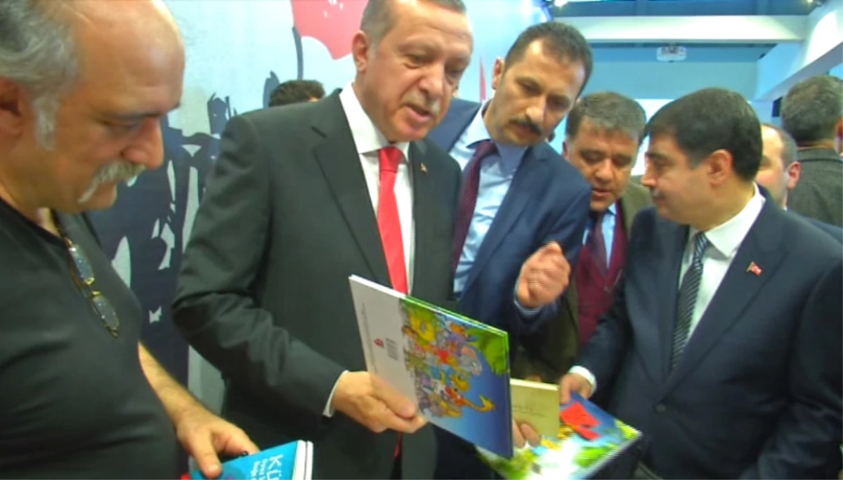 Erdoğan 15 Temmuz\'u Sanal Gerçeklik Gözlüğüyle Tekrar Yaşadı