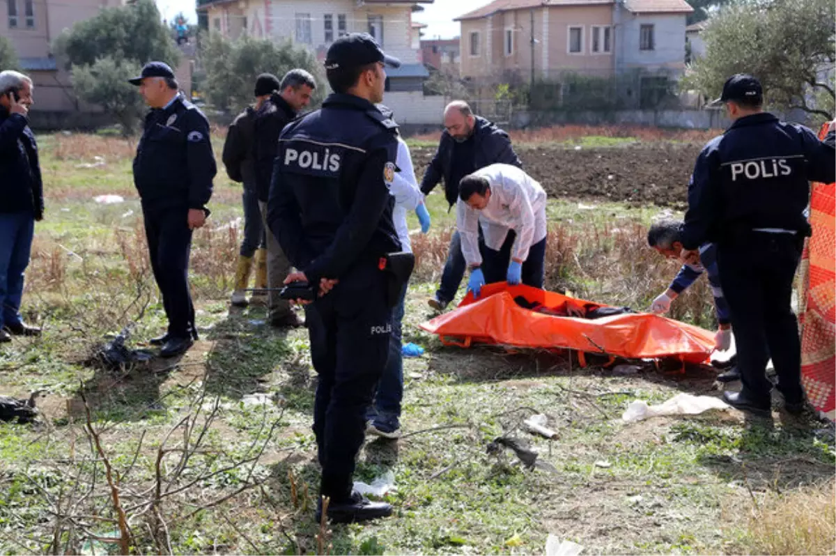 Hatay\'da Çuval İçinde Ceset Bulundu