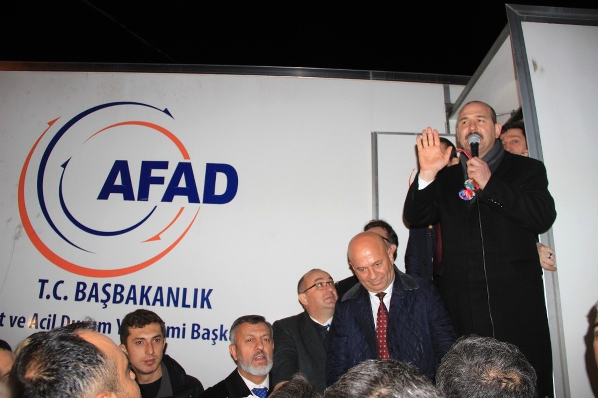 İçişleri Bakanı Soylu, Ayvacık Deprem Bölgesinde Açıklaması