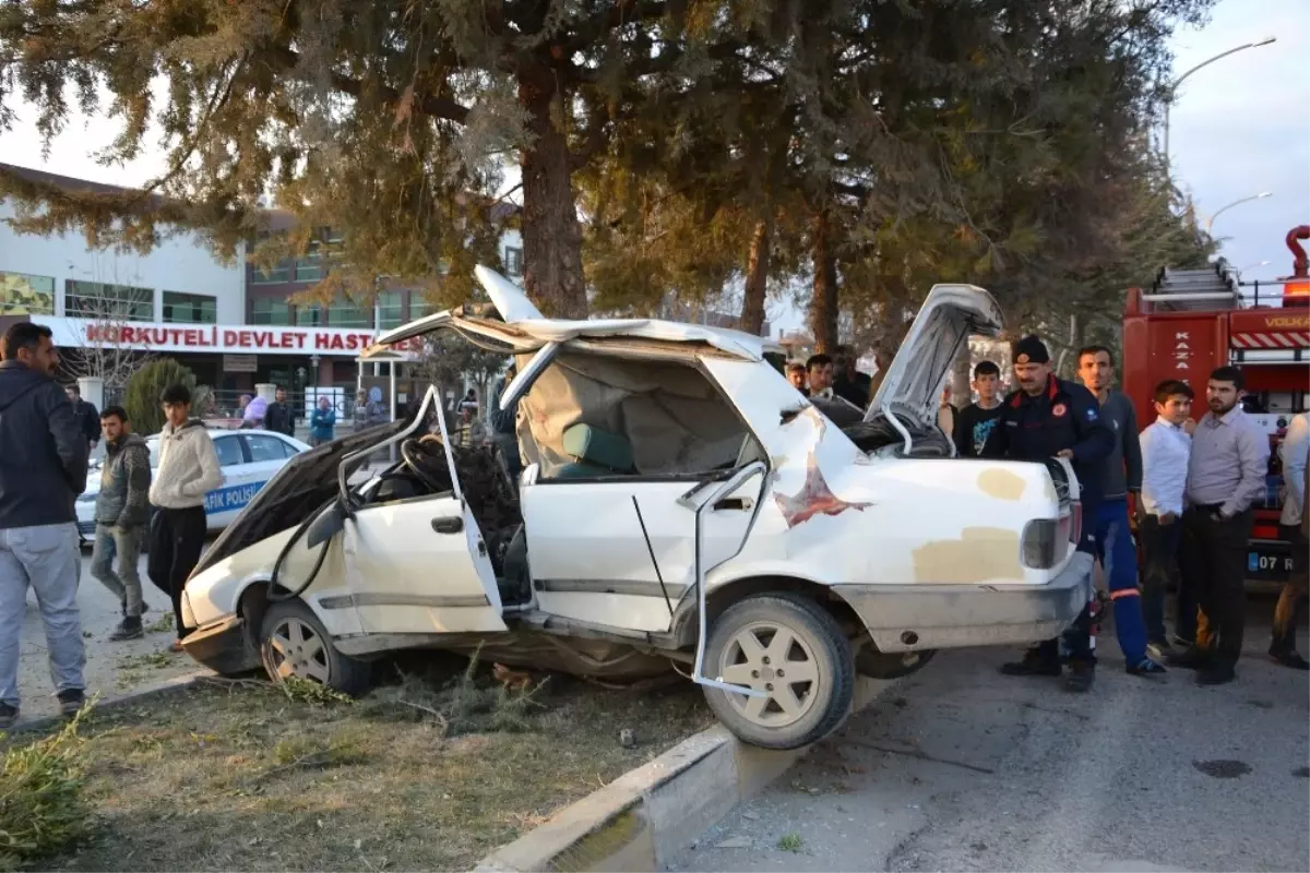 Korkuteli\'deki Trafik Kazasında Ölü Sayısı 3\'e Çıktı