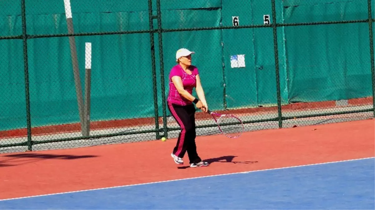 Malatya\'da Tenis Turnuvası Sona Erdi