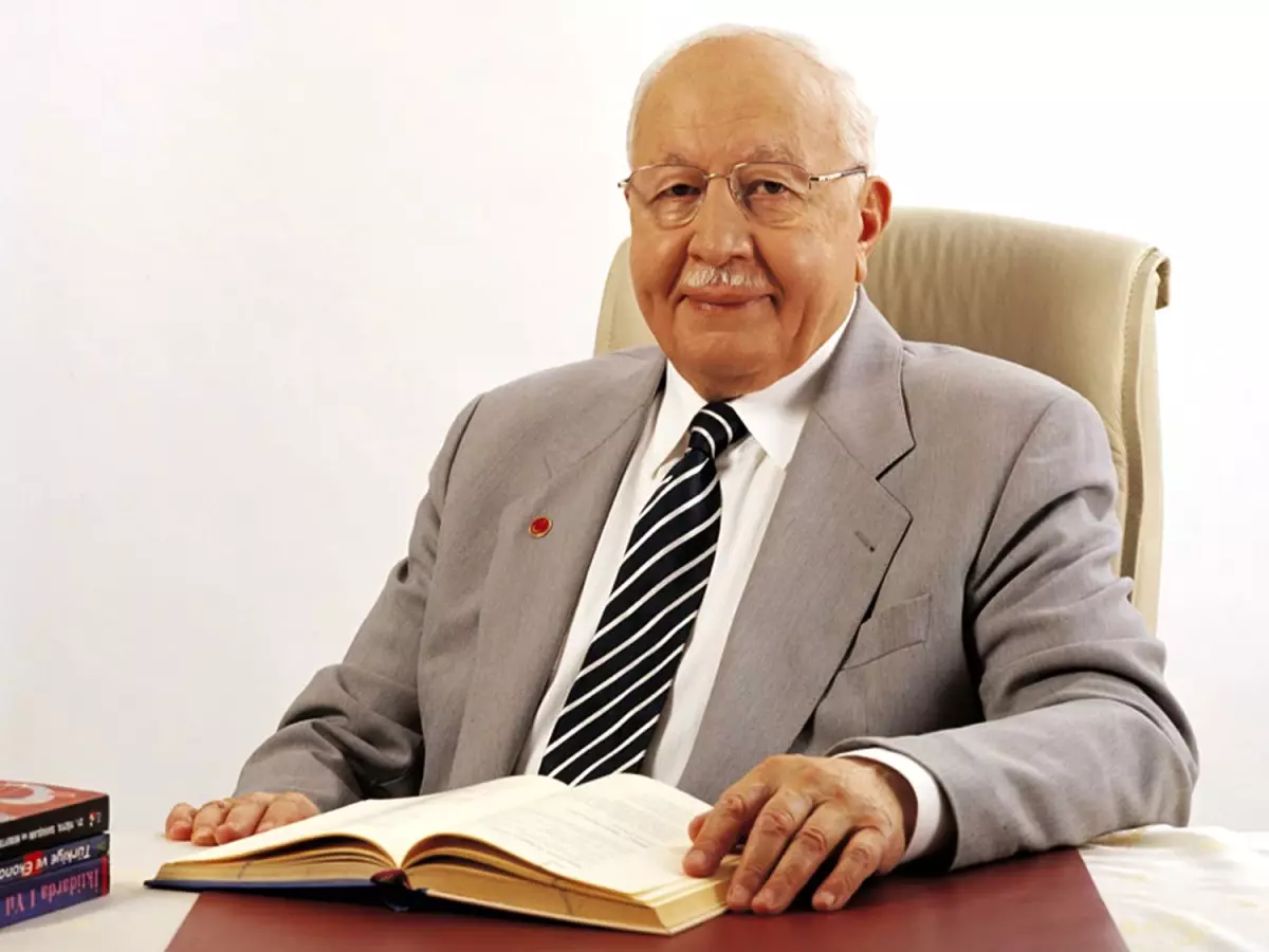 Necmettin Erbakan Anıldı