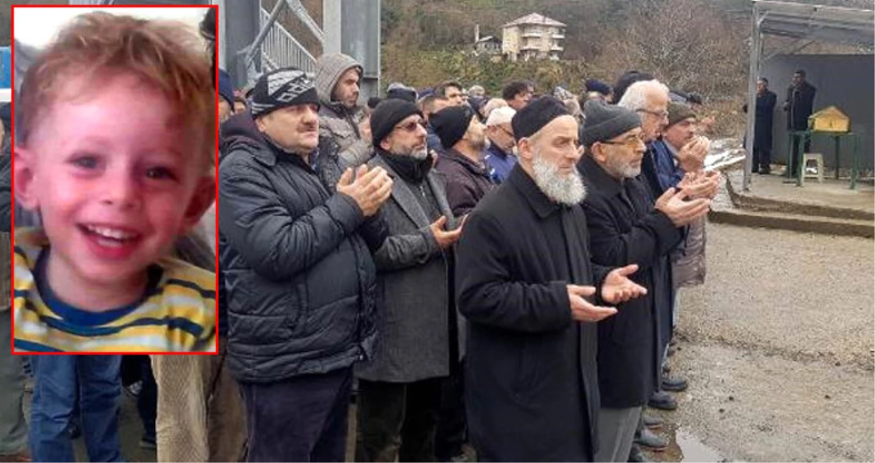 Spor Salonunda Dolabın Altında Kalan 3 Yaşındaki Çocuk Can Verdi