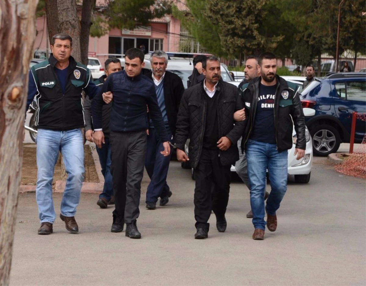 Adana\'da Polis Durdurduğu Yolcu Otobüsünde 108 Kilo Eroin Ele Geçirdi