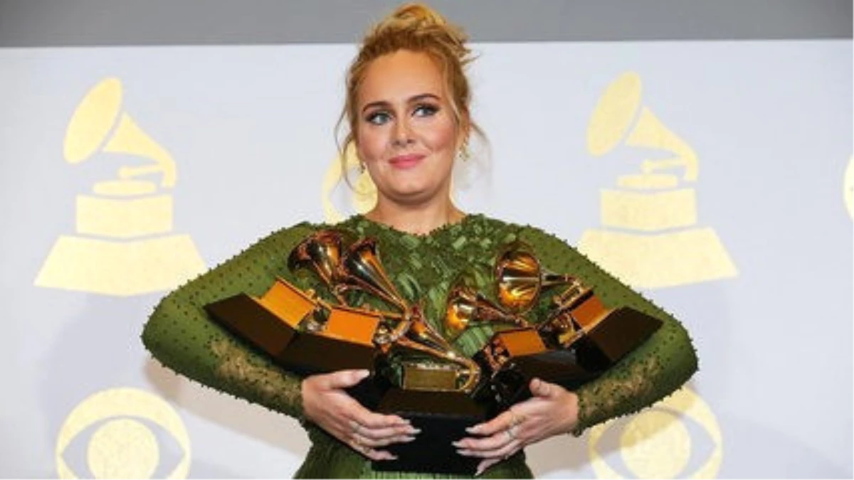 59. Grammy Ödülleri\'nin Yıldızı Adele