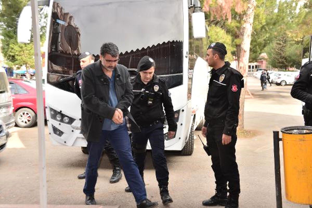 Adana\'da Fetö Şüphelisi 27 Polis Adliyede