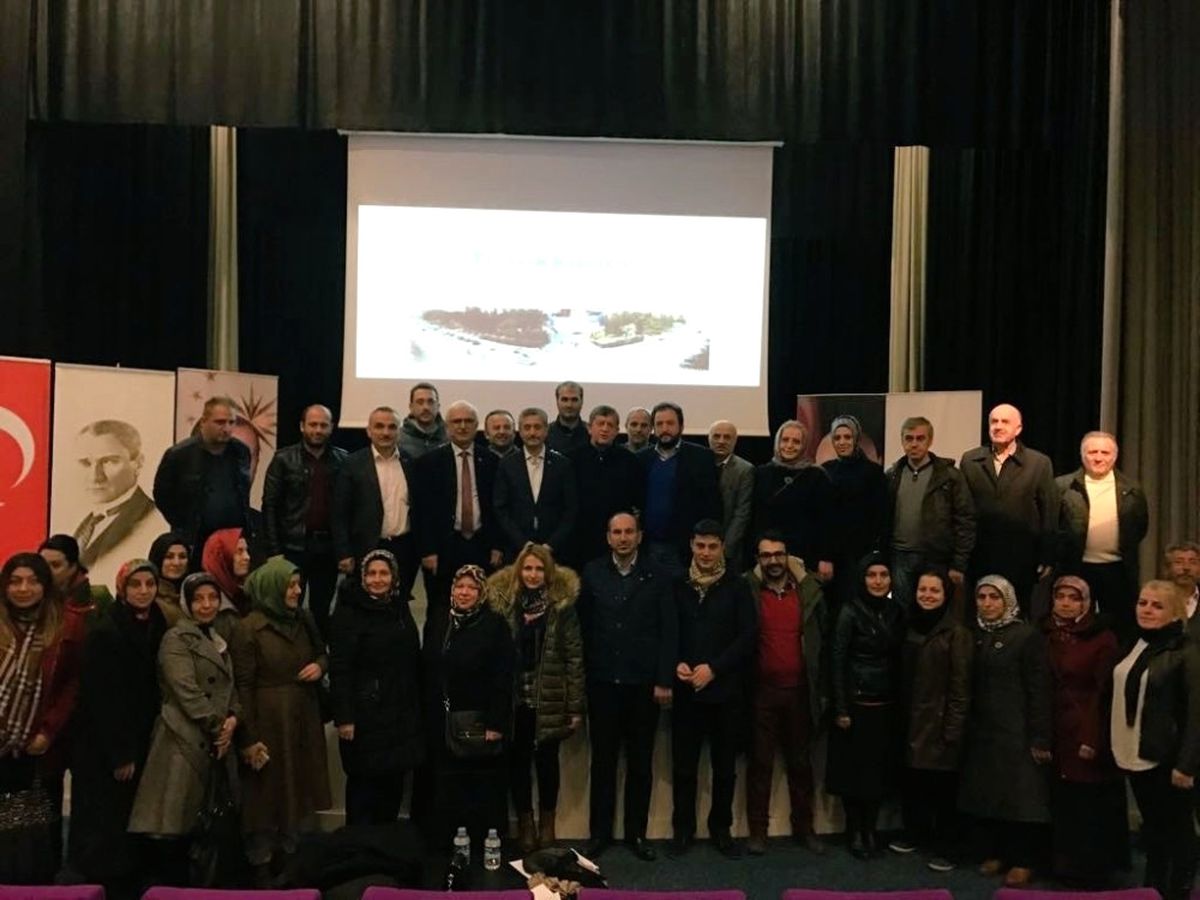 AK Parti Trabzon Siyaset Akademisi Devam Ediyor