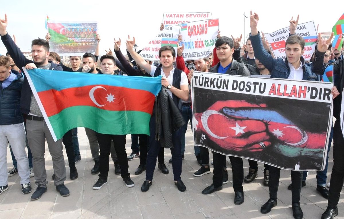 Aksaray\'da Hocalı Katliamı Kurbanları Anıldı