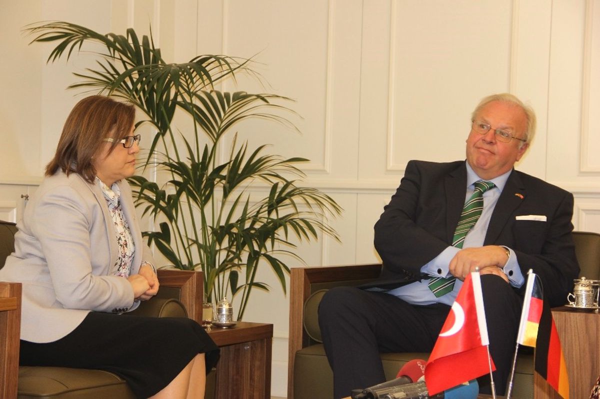 Almanya Ankara Büyükelçisi Martin Erdmann\'dan Fatma Şahin\'e Ziyaret