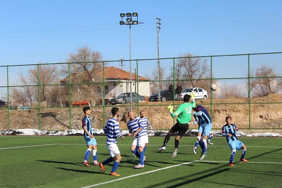 Arguvan Belediyespor Play-Off\'a Kalan Son Takım Olmak İçin Sahaya Çıkacak