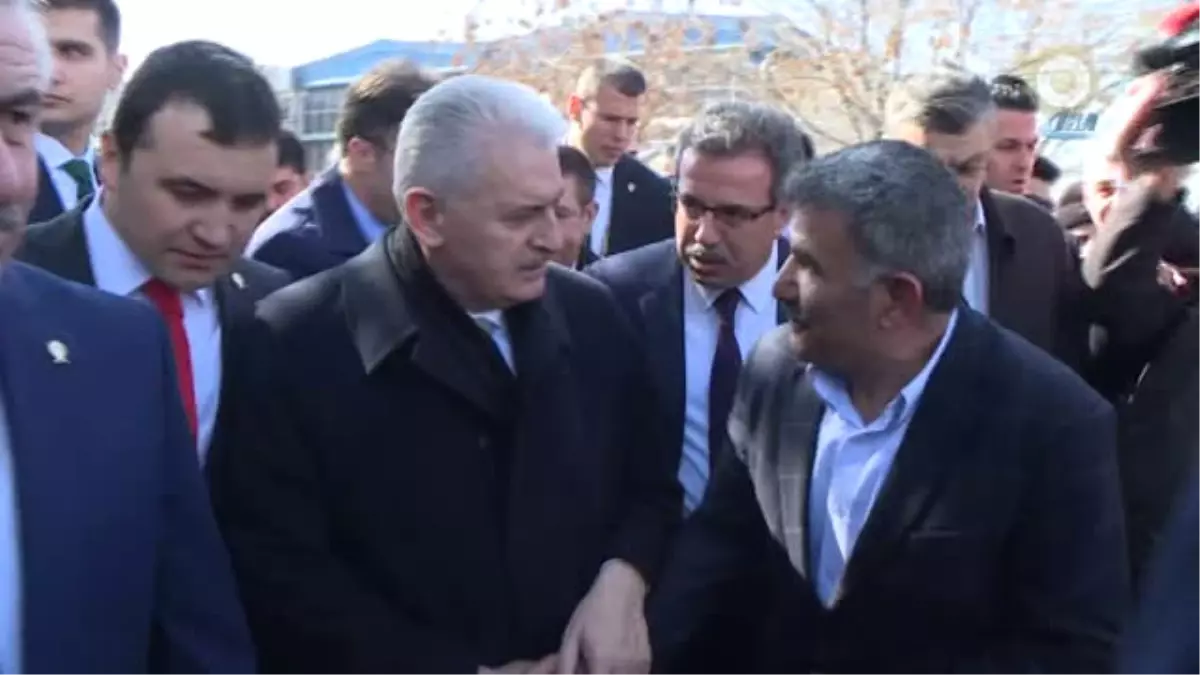 Başbakan Binali Yıldırım Şaşmaz Oto Sanayi Esnafını Gezdi