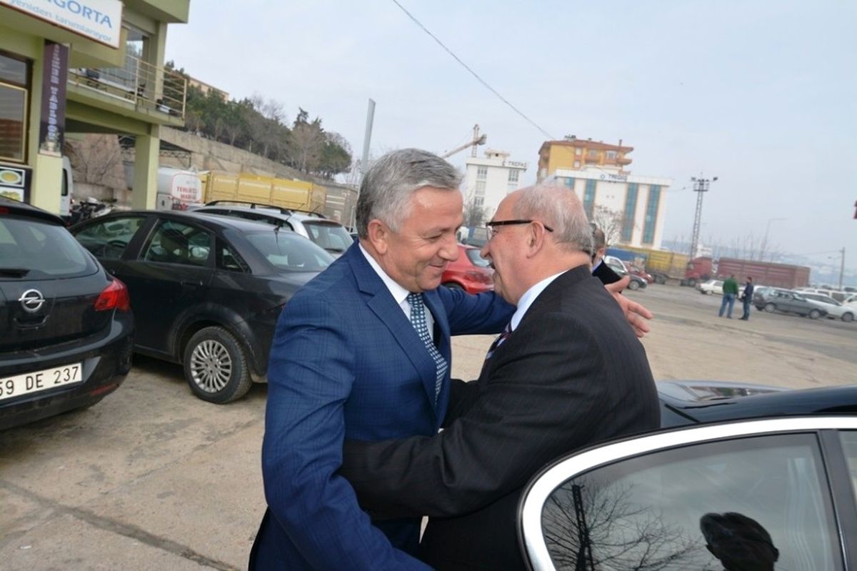 Başkan Albayrak Motorlu Taşıyıcılar Kooperatifini Ziyaret Etti