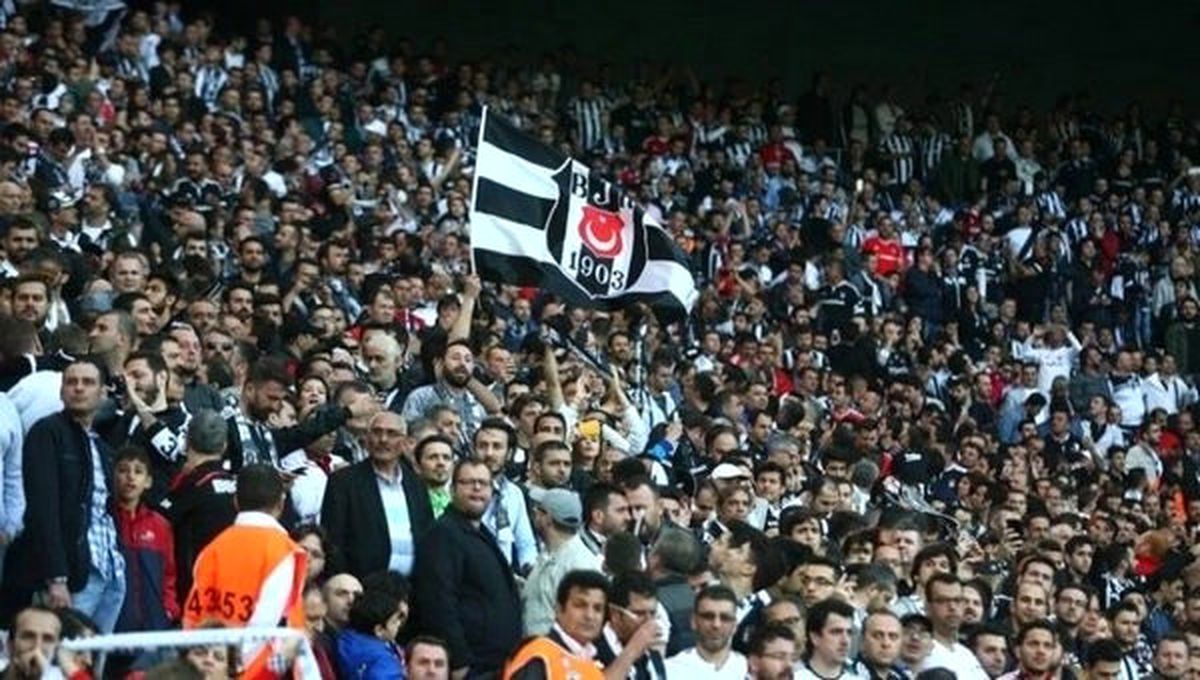 Beşiktaş Taraftarı Tt Arena\'da