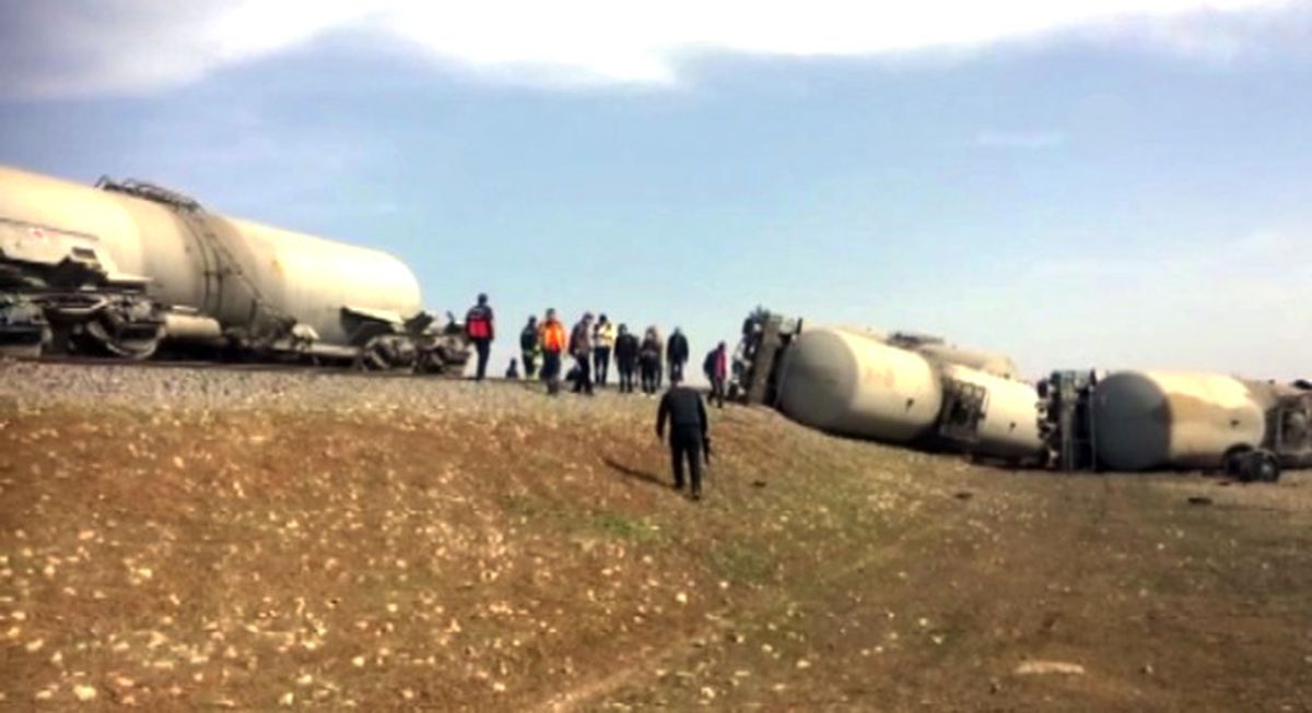 Bomba, Treni Raylardan Çıkardı
