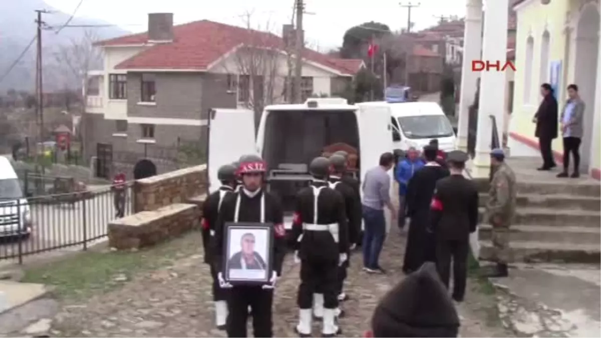 Çanakkale Rum Asıllı Kore Gazisi Askeri Törenle Toprağa Verildi