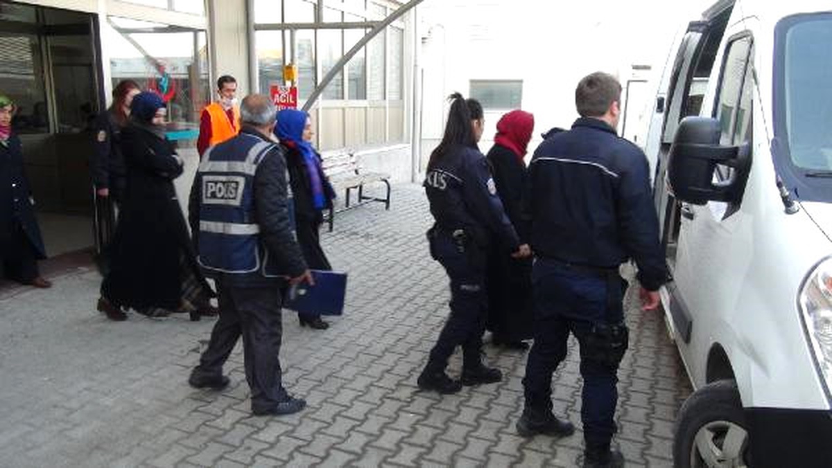 Çorum\'da 23 Fetö Abi ve Ablası Gözaltına Alındı
