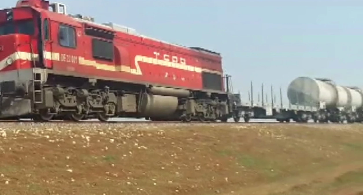 Diyarbakır\'da Yük Treninin Geçişi Sırasında Patlama