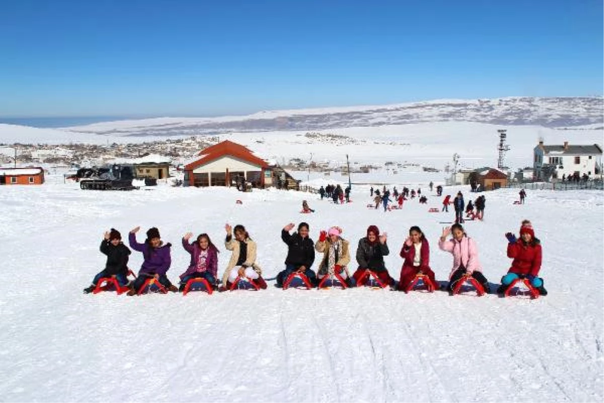 Ercişli Öğrenciler Kayak Sporuyla Tanıştı