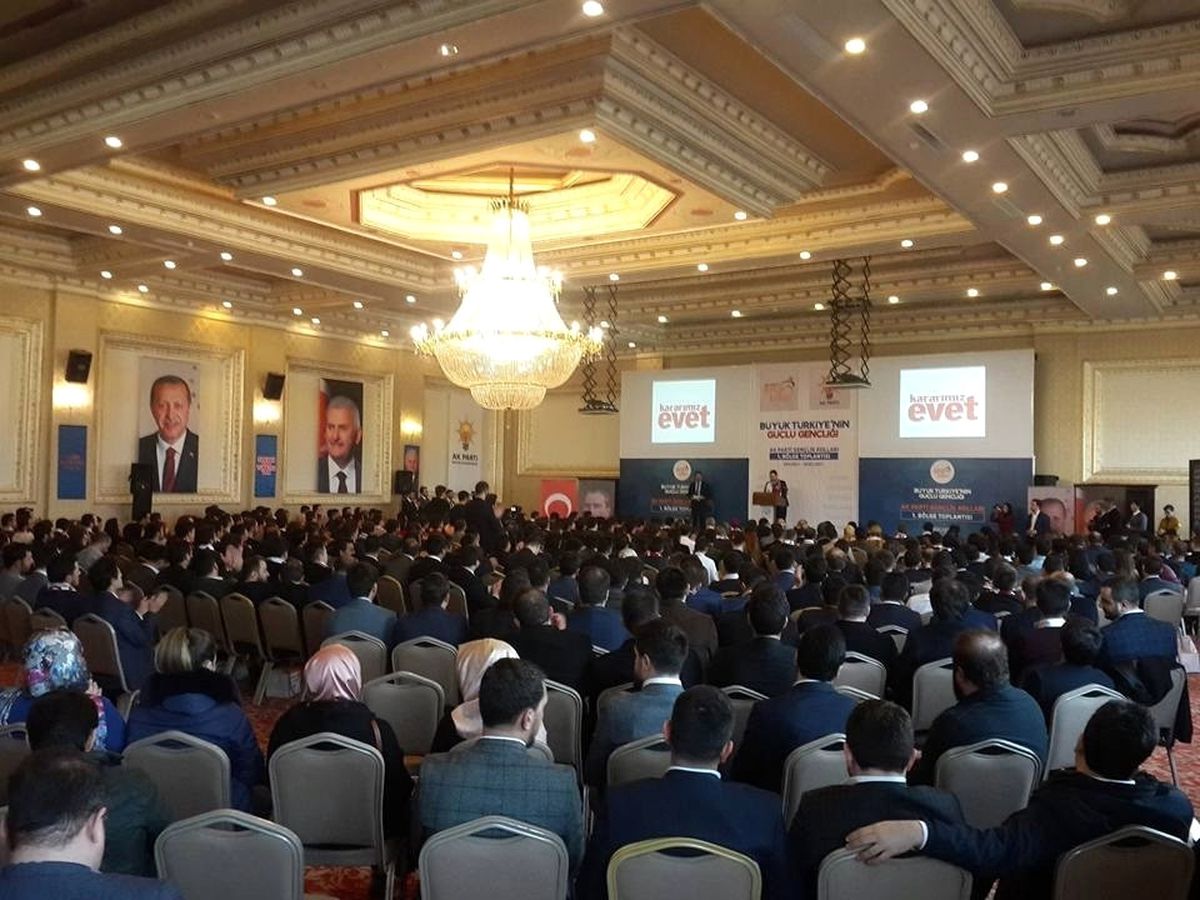 Eskişehir Ak Gençlik Kocaeli\'deki Bölge Toplantısına Katıldı