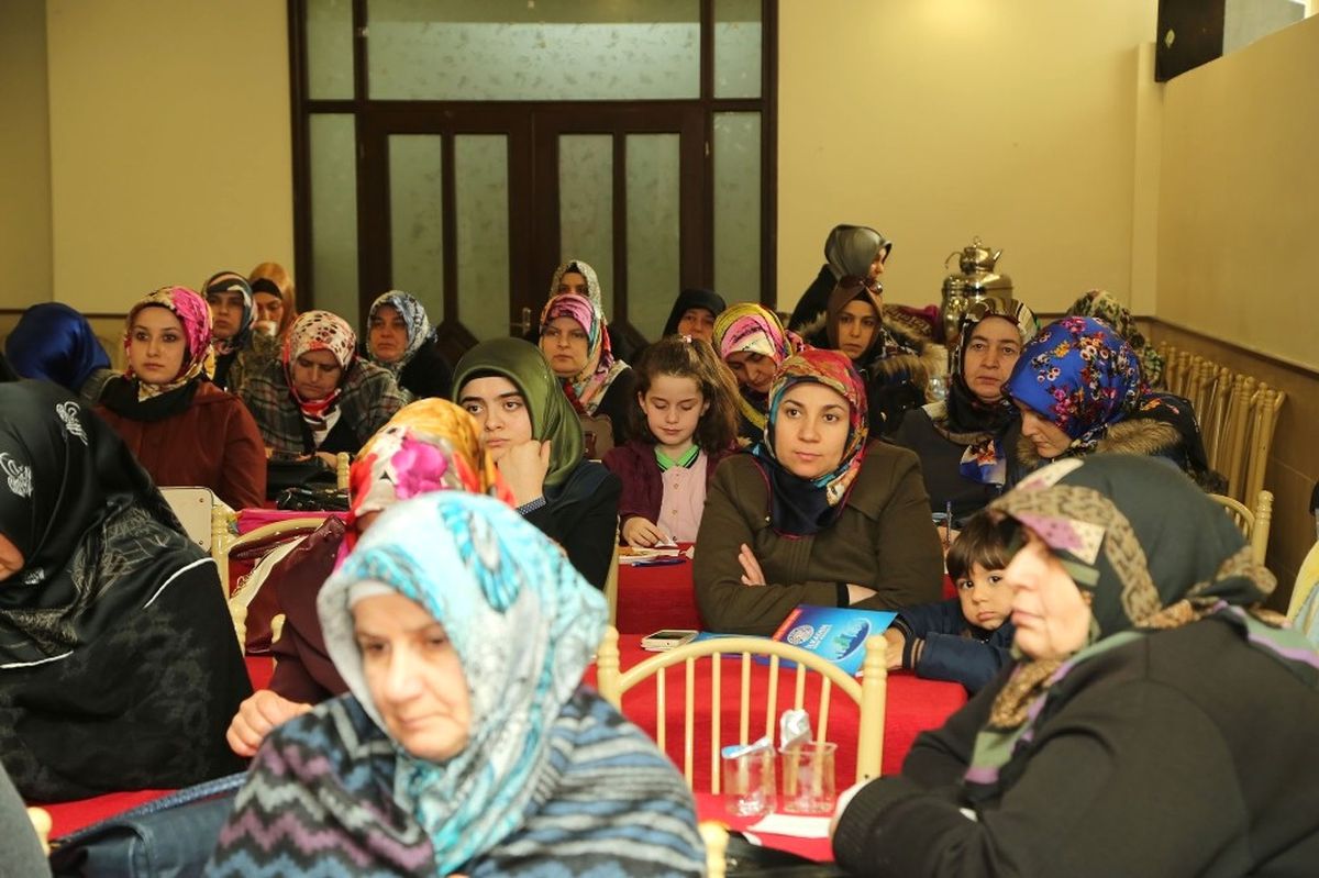 İlkadım\'da "Her Anne Bir Okuldur" Eğitim Programı Başladı