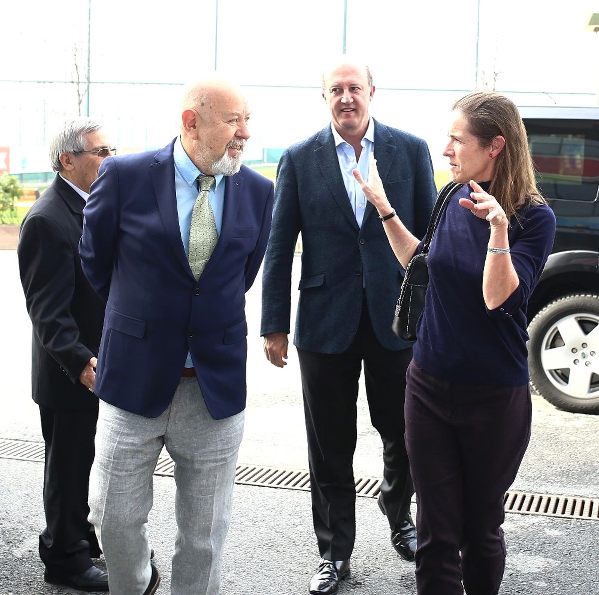 İngiltere Başkonsolosu\'ndan Kasımpaşa\'ya Ziyaret