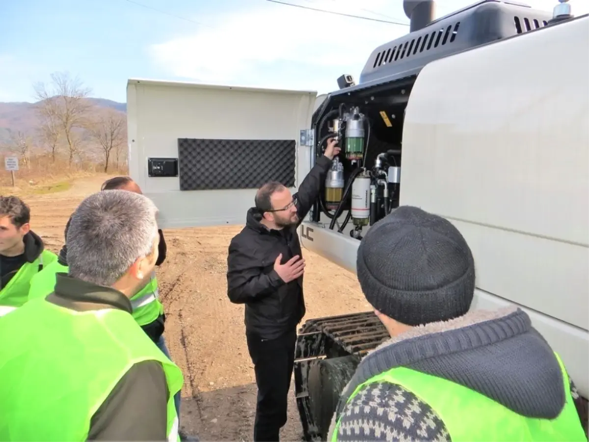 İş Makinesi Kullanan Operatörlere Eğitimi Düzenlendi